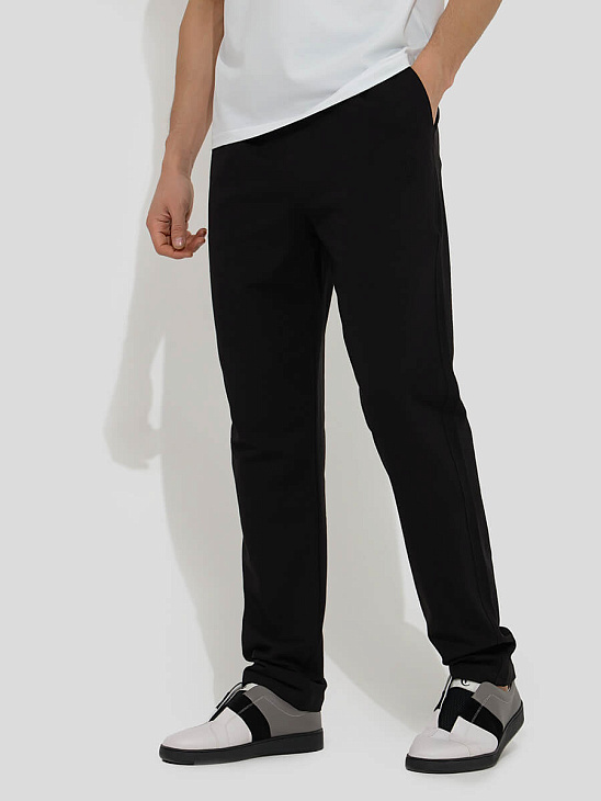 Athletic pants