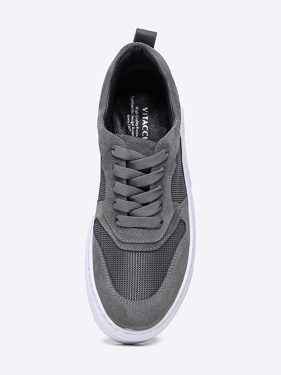 Mesh sneakers