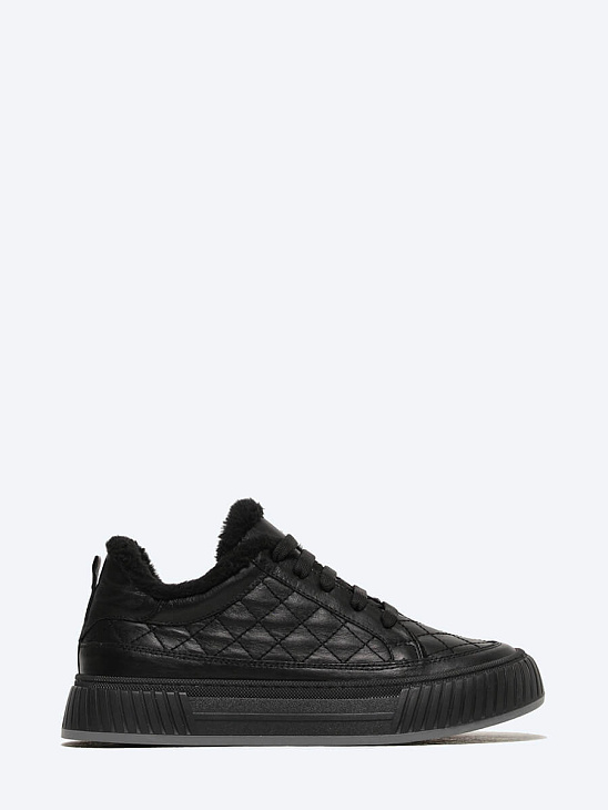 Mesh sneakers