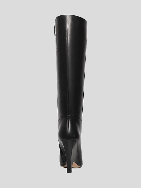 Knee boots