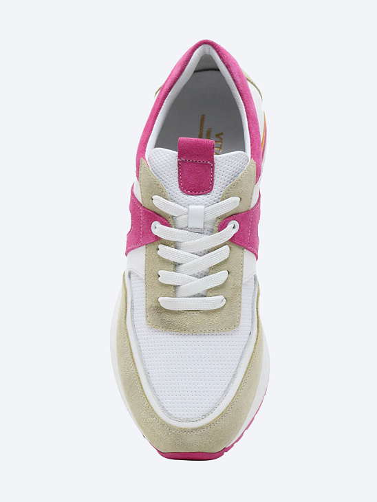 Mesh sneakers