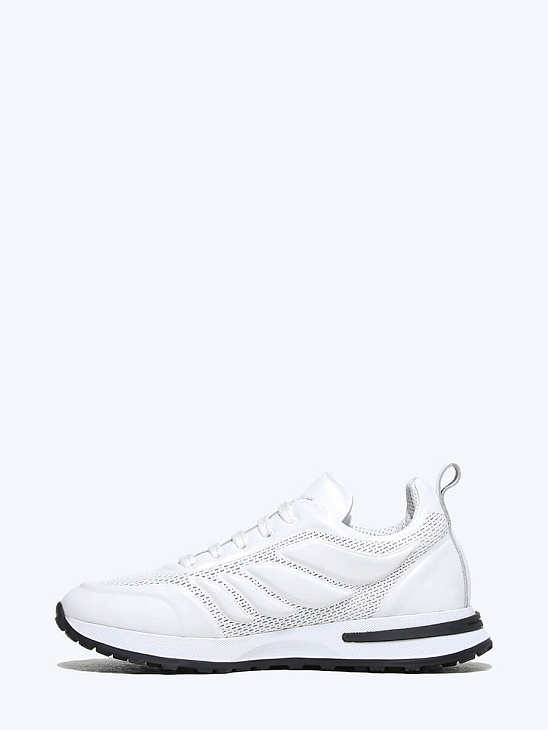 Mesh sneakers