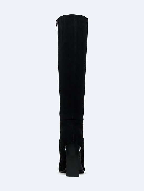 Knee boots