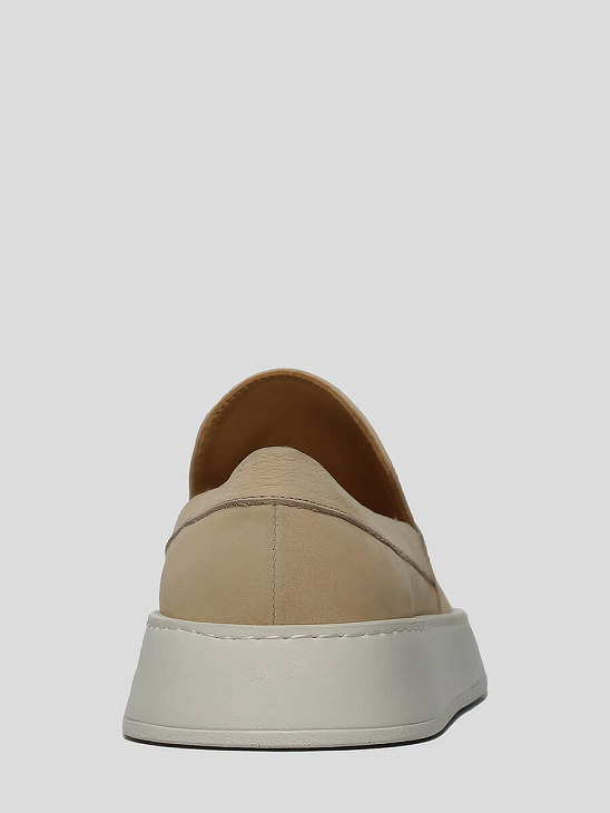 Slip ons