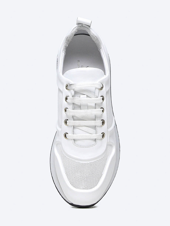 Mesh sneakers