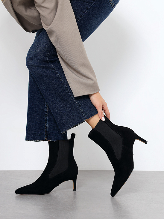 Ankle boots