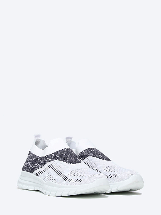 Mesh sneakers