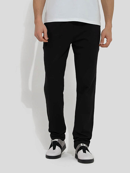 Athletic pants