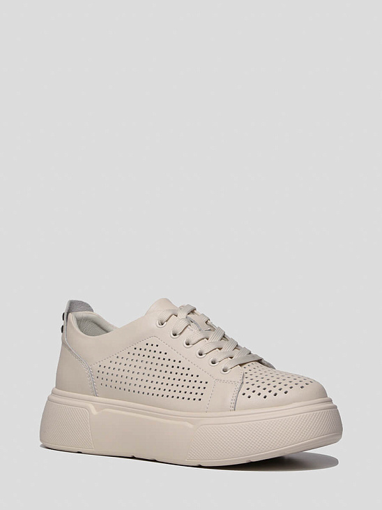 Mesh sneakers