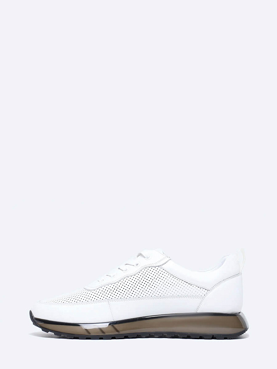 Mesh sneakers