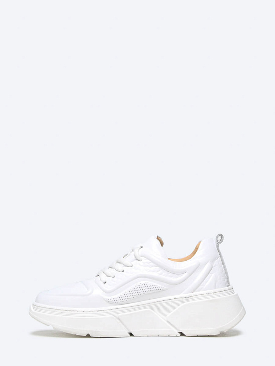 Mesh sneakers