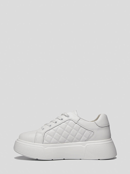 Mesh sneakers