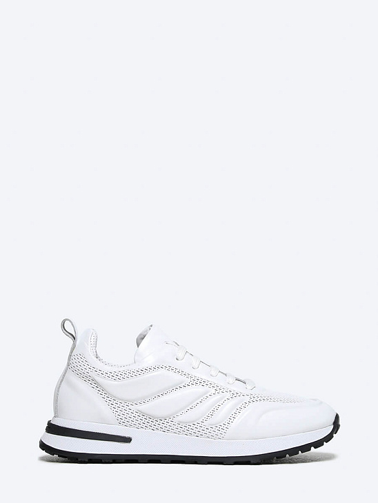 Mesh sneakers