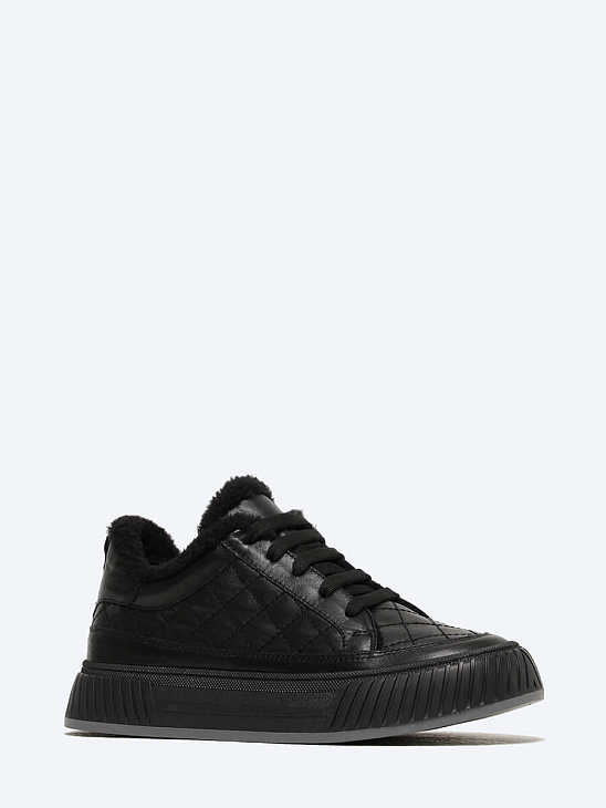 Mesh sneakers