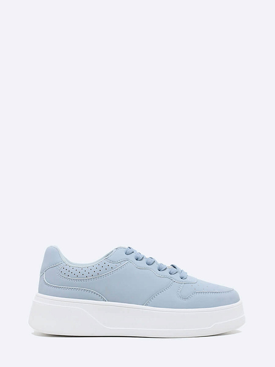 Mesh sneakers