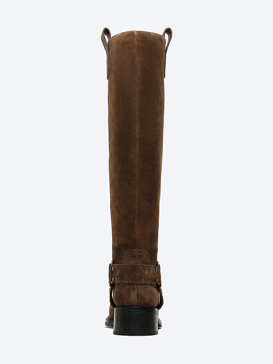 Knee boots