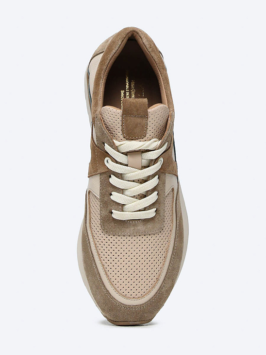 Mesh sneakers