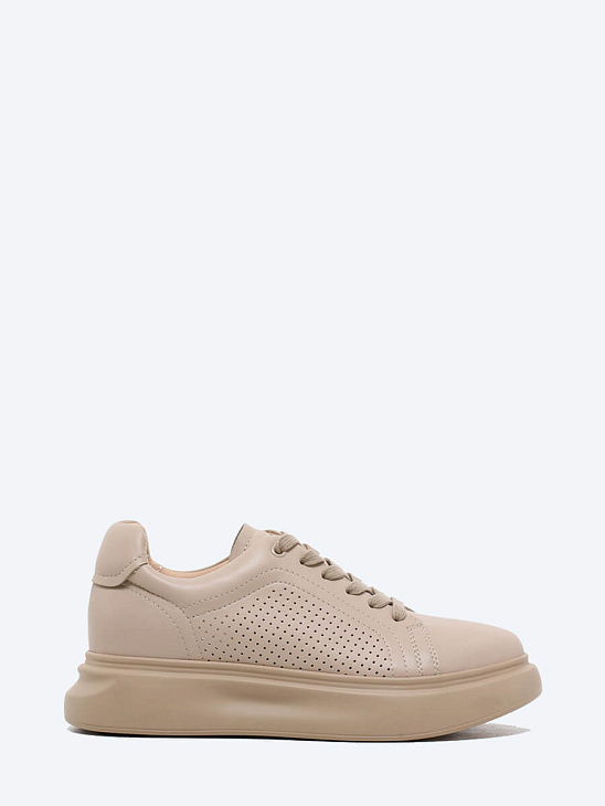 Mesh sneakers