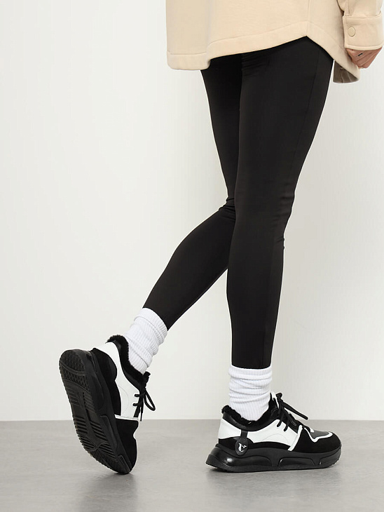 Mesh sneakers