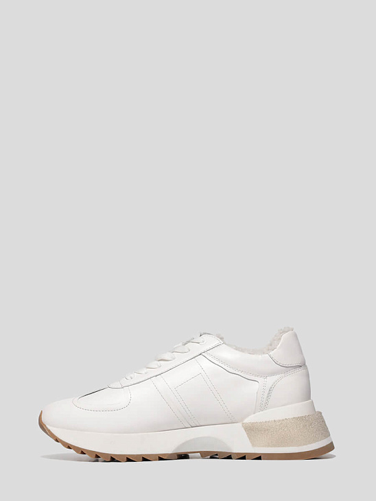 Mesh sneakers