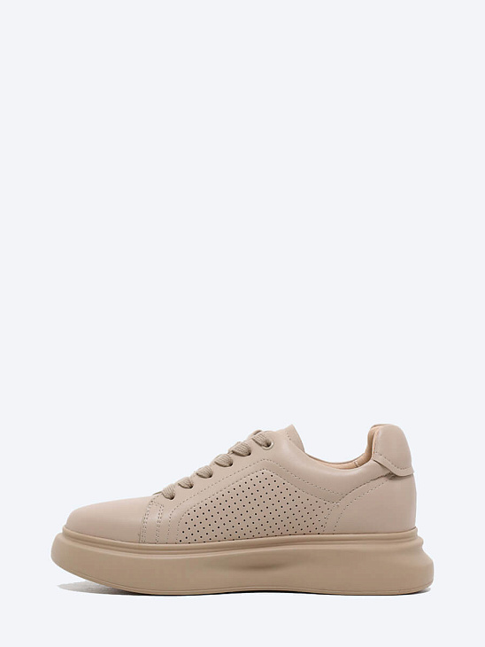 Mesh sneakers