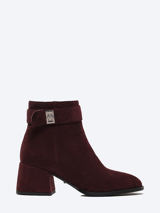 Ankle boots