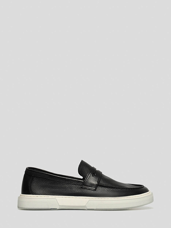 Slip ons